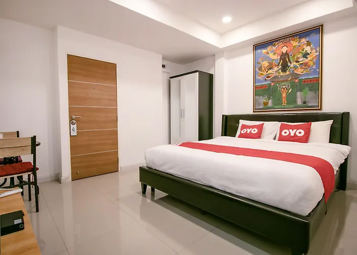 Oyo 568 Art Hua Lamphong 2*