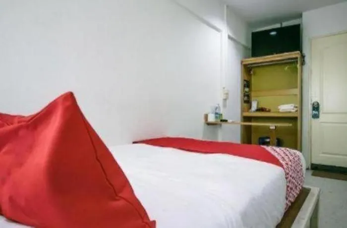 Hotel Oyo 568 Art Hua Lamphong 2*