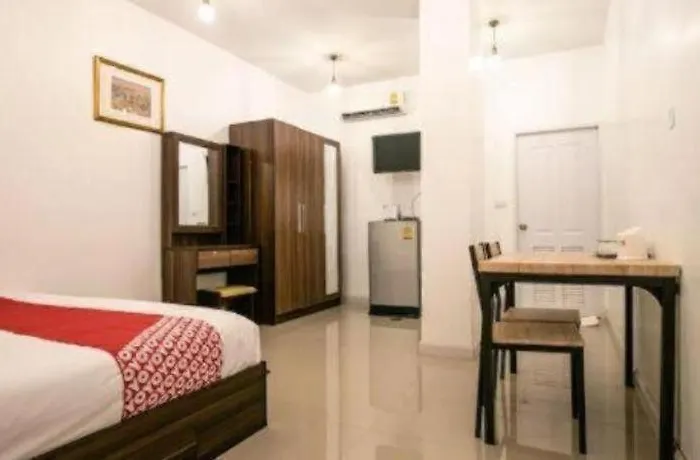 Hotel Oyo 568 Art Hua Lamphong